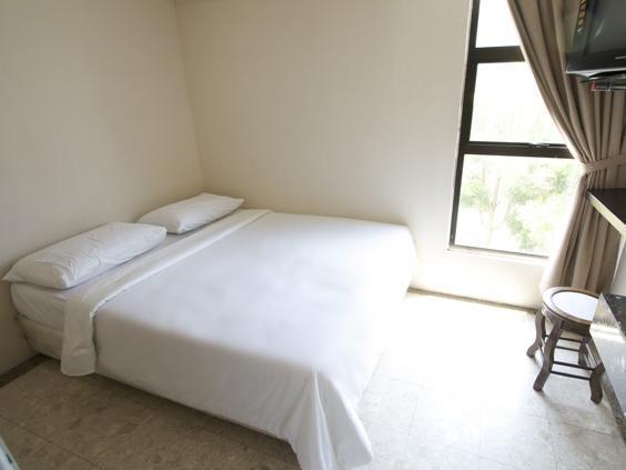 Hotel Zamburger Sg Bakap Kampong Gurun Exterior foto