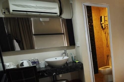 Hotel Zamburger Sg Bakap Kampong Gurun Exterior foto