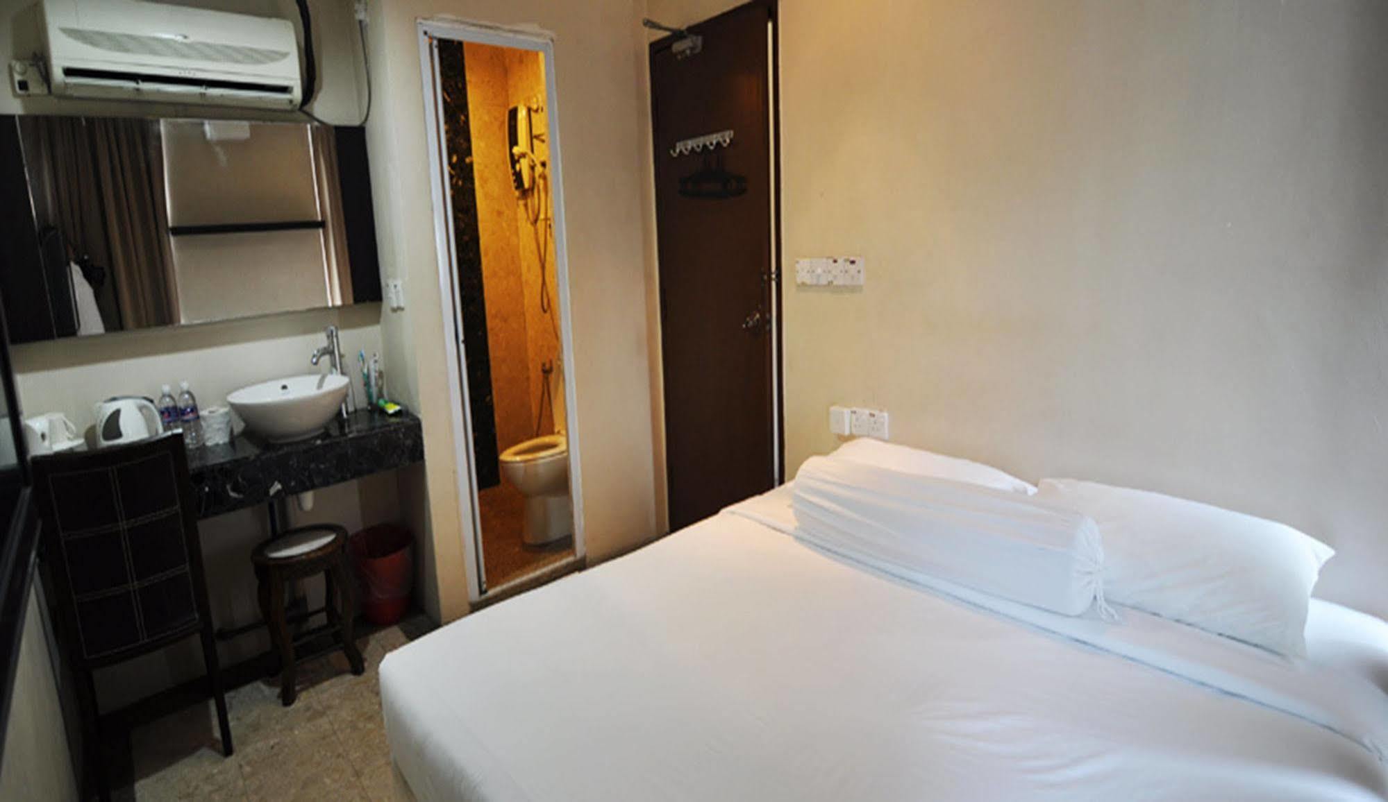 Hotel Zamburger Sg Bakap Kampong Gurun Exterior foto